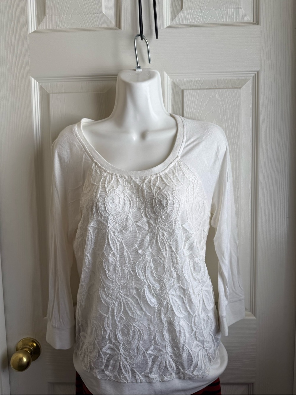 Makeup Forever White Lace-Front Long Sleeve Top
